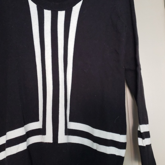 Banana Republic sweater - Picture 2 of 4